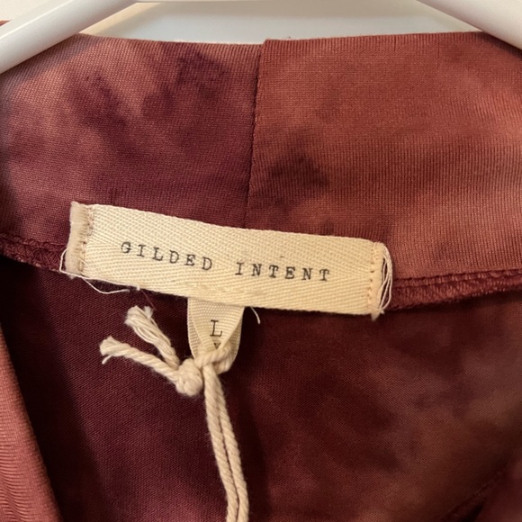 Gilded Intent Turtleneck - Picture 2 of 3